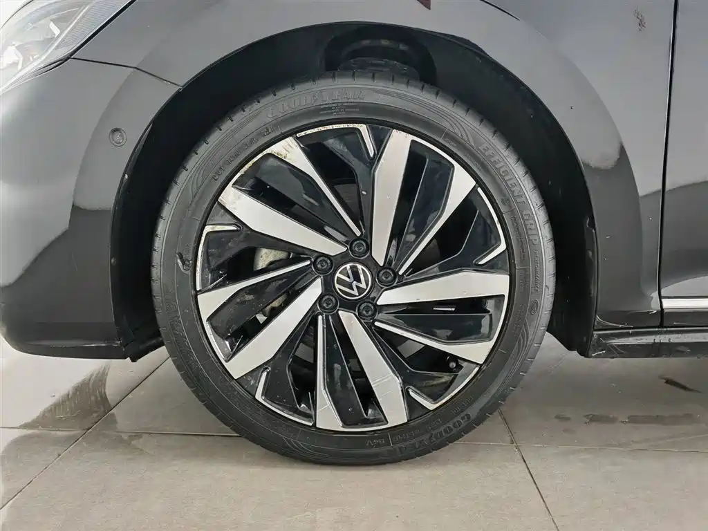 Volkswagen Passat 2022 — фото 17