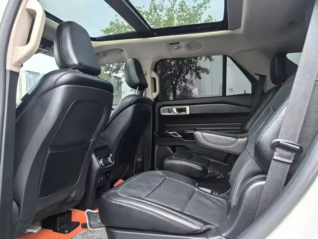 Ford Explorer 2021