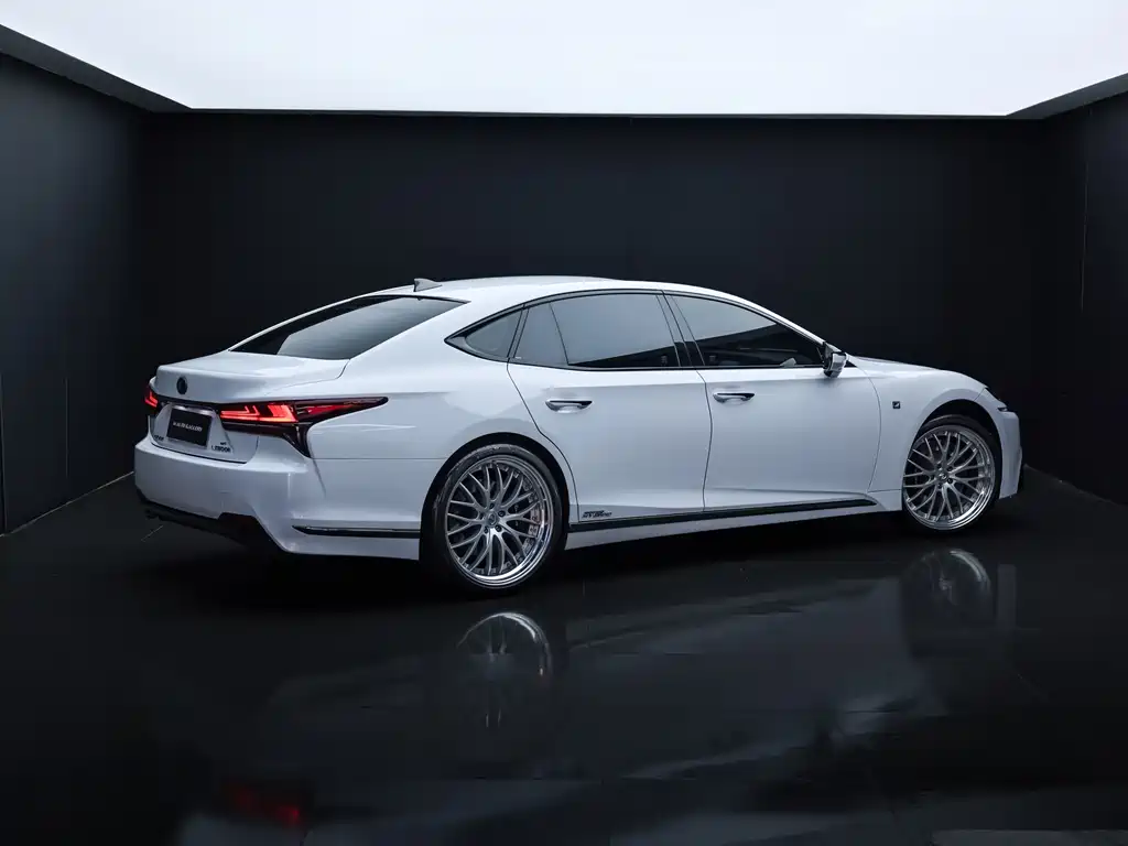 Lexus LS 2018 — фото 5