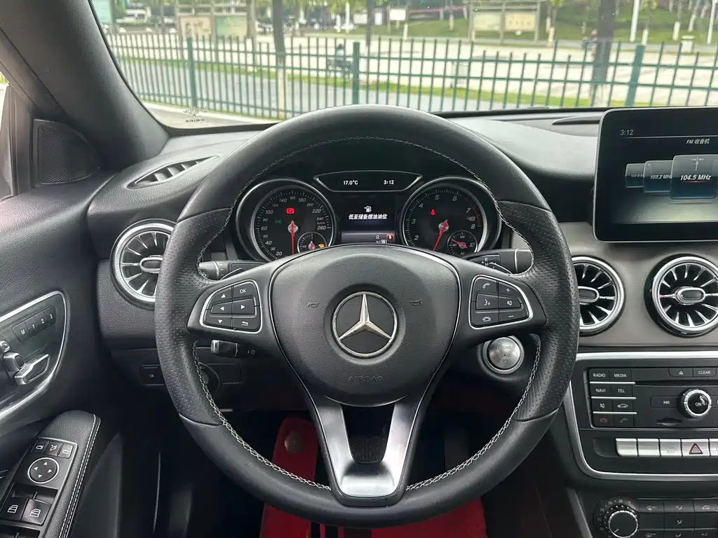 Mercedes-Benz CLA 2017 — фото 14