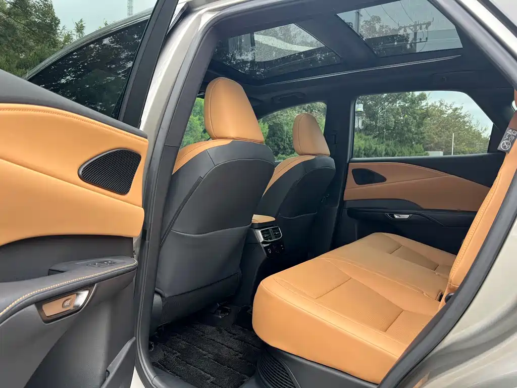 Lexus RX 2025 — фото 14