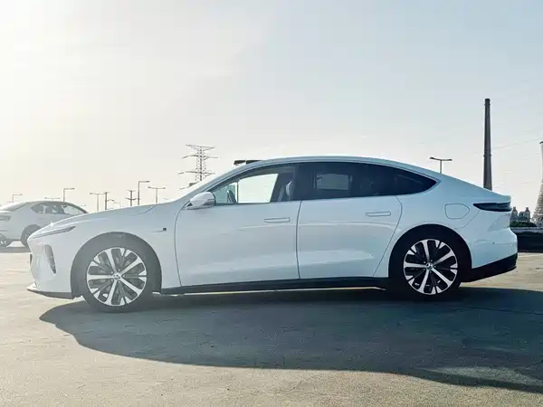 NIO ET7 2022