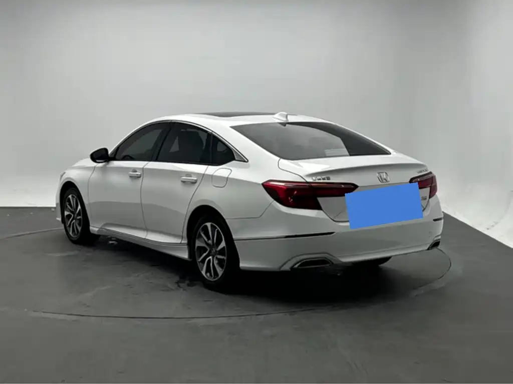 Honda Inspire 2019 — фото 3