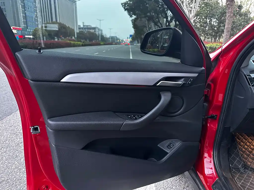 BMW X1 2019 — фото 10