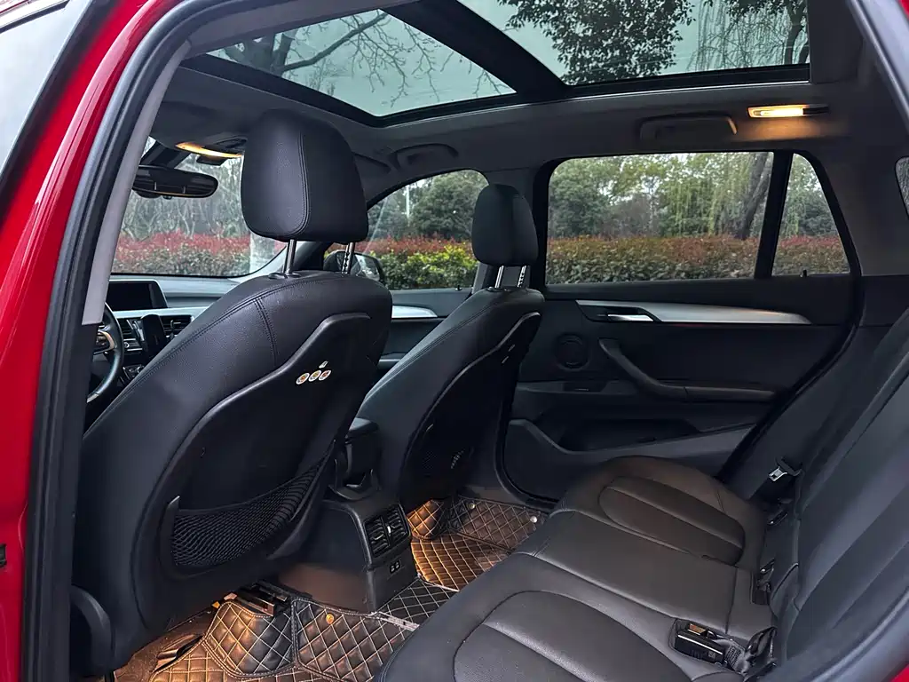 BMW X1 2019 — фото 11