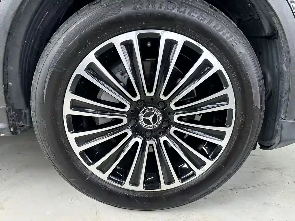 Mercedes-Benz GLC 2018 — фото 15