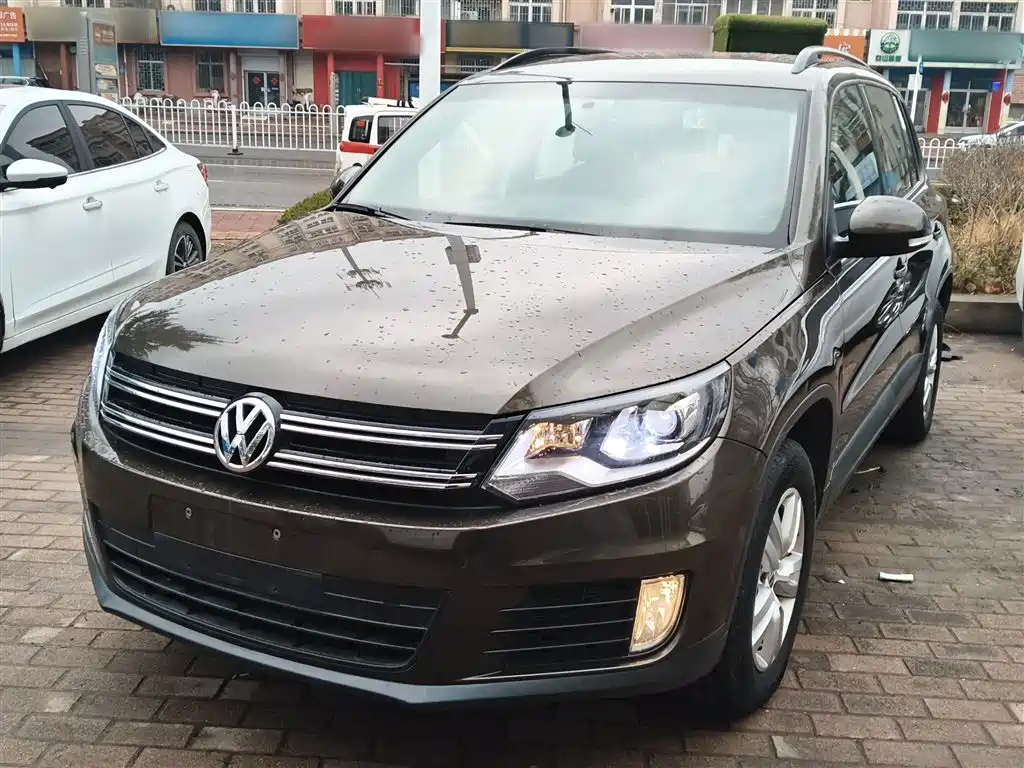 Volkswagen Tiguan 2016 — фото 1
