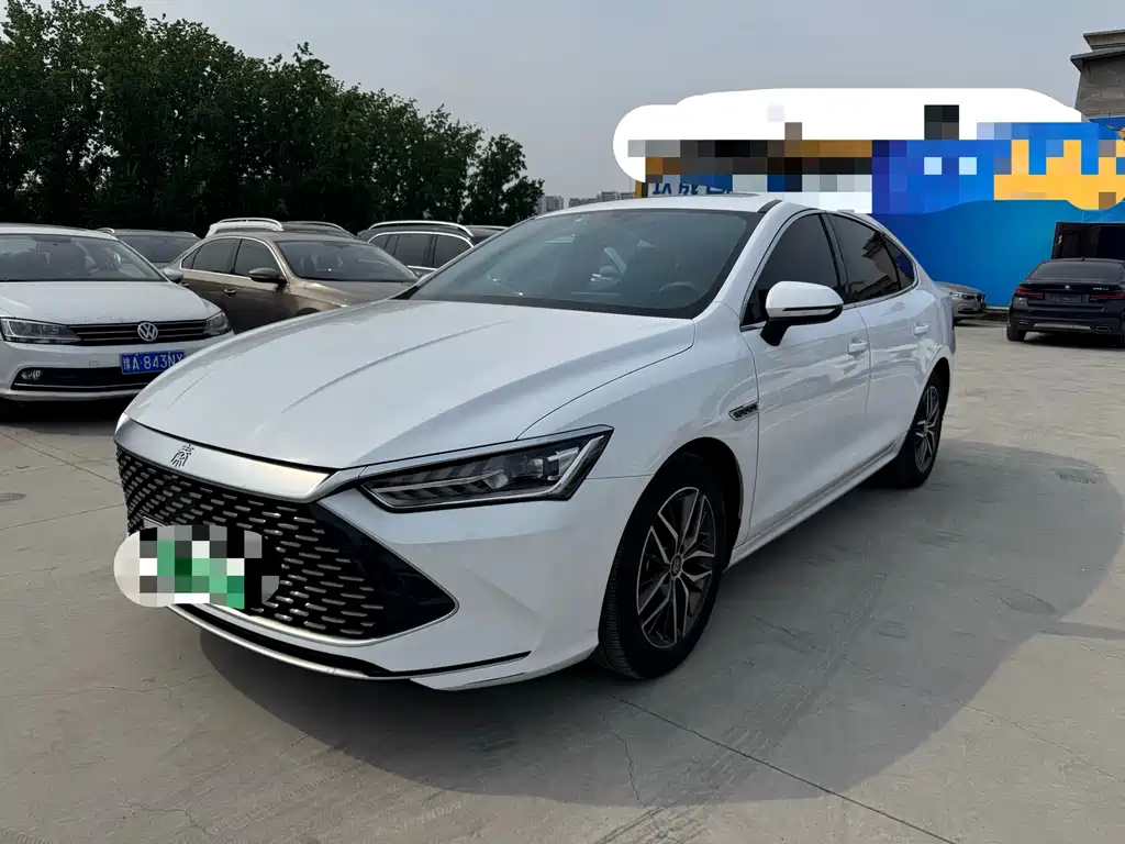 BYD Qin PLUS 2022 — фото 1