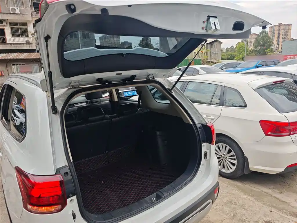 Mitsubishi Outlander 2020 — фото 19