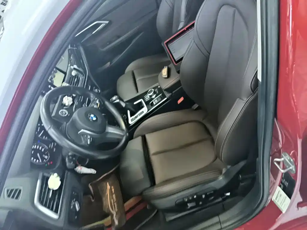 BMW 1 Series 2019 — фото 15