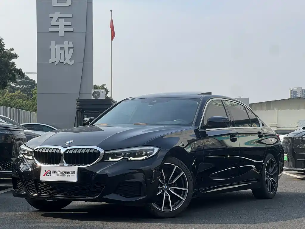 BMW 3 Series 2021 — фото 1