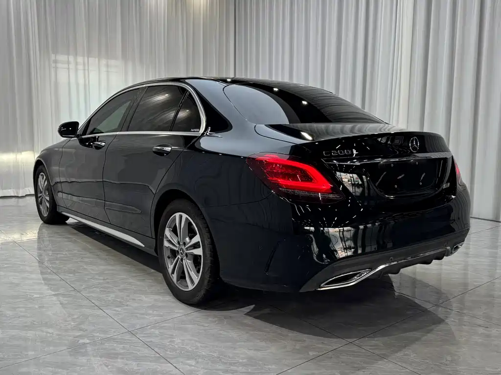 Mercedes-Benz C-Class 2021