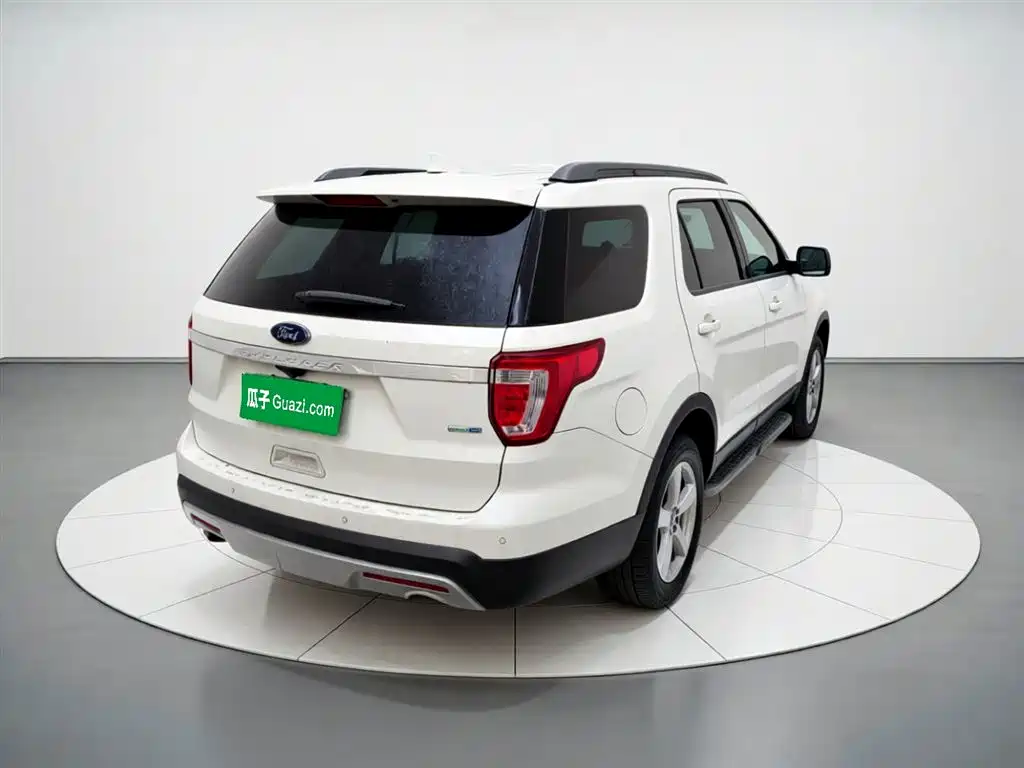 Ford Explorer 2016 — фото 6