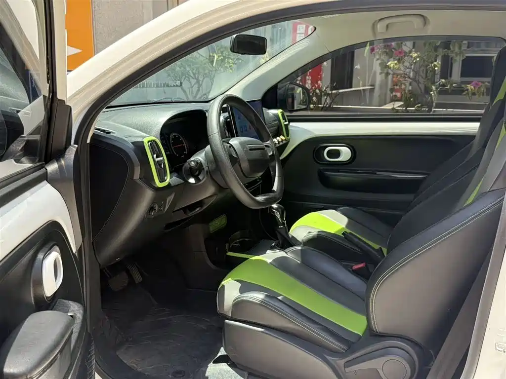 Roewe Clever 2021