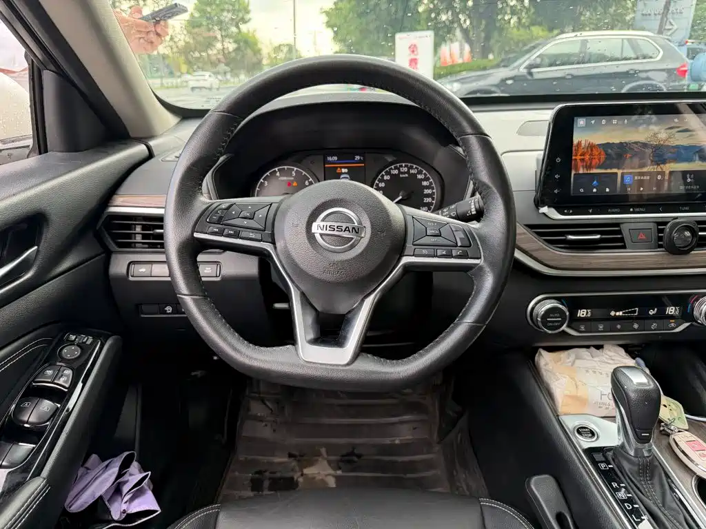 Nissan Teana 2022 — фото 14