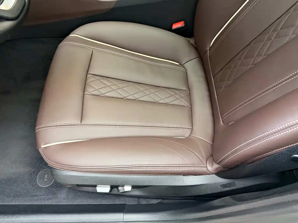 BMW 5 Series 2020 — фото 18
