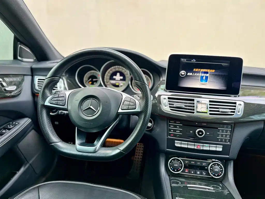 Mercedes-Benz CLS 2017 — фото 8