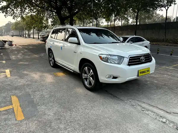 Toyota Highlander 2011