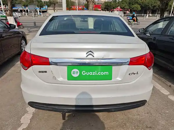 Citroën C4L 2014