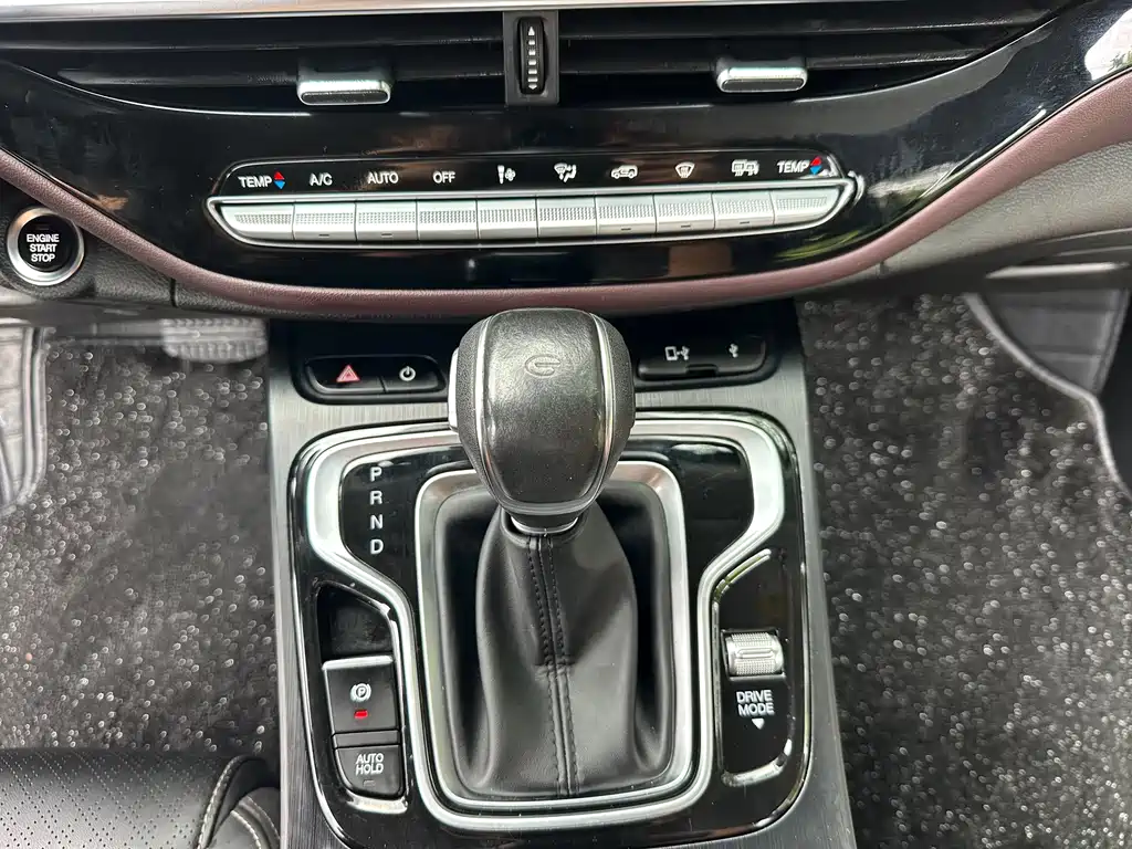 GAC Trumpchi M6 2022 — фото 13