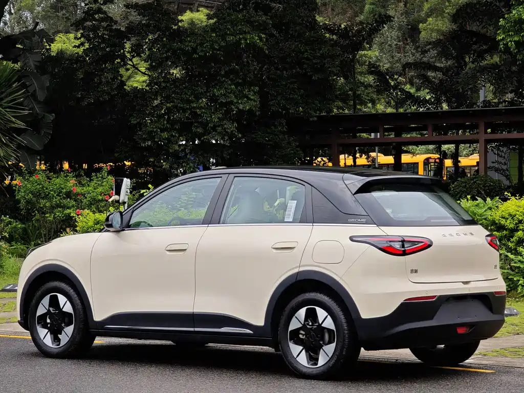 Geely Galaxy Starwish 2024