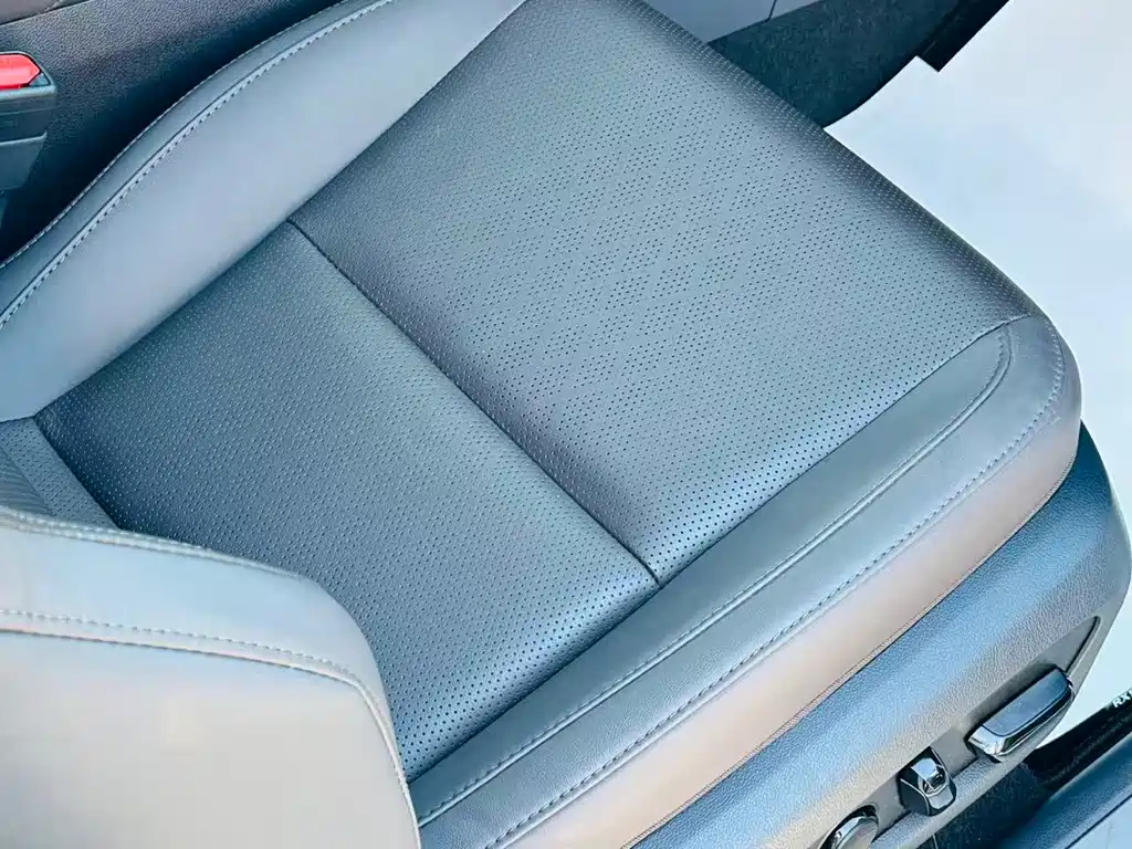Lexus RX 2023 — фото 21