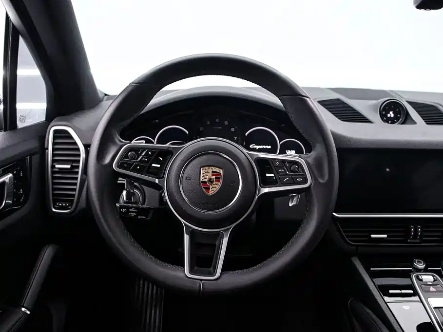 Porsche Cayenne 2020 — фото 7