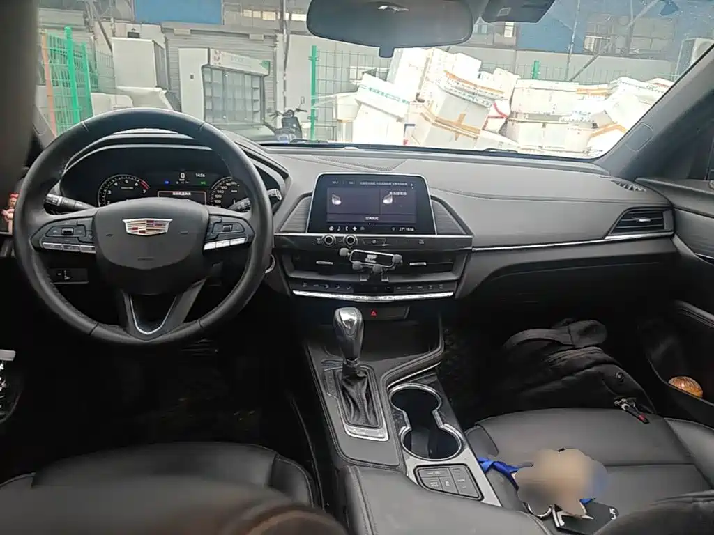 Cadillac CT4 2021 — фото 10