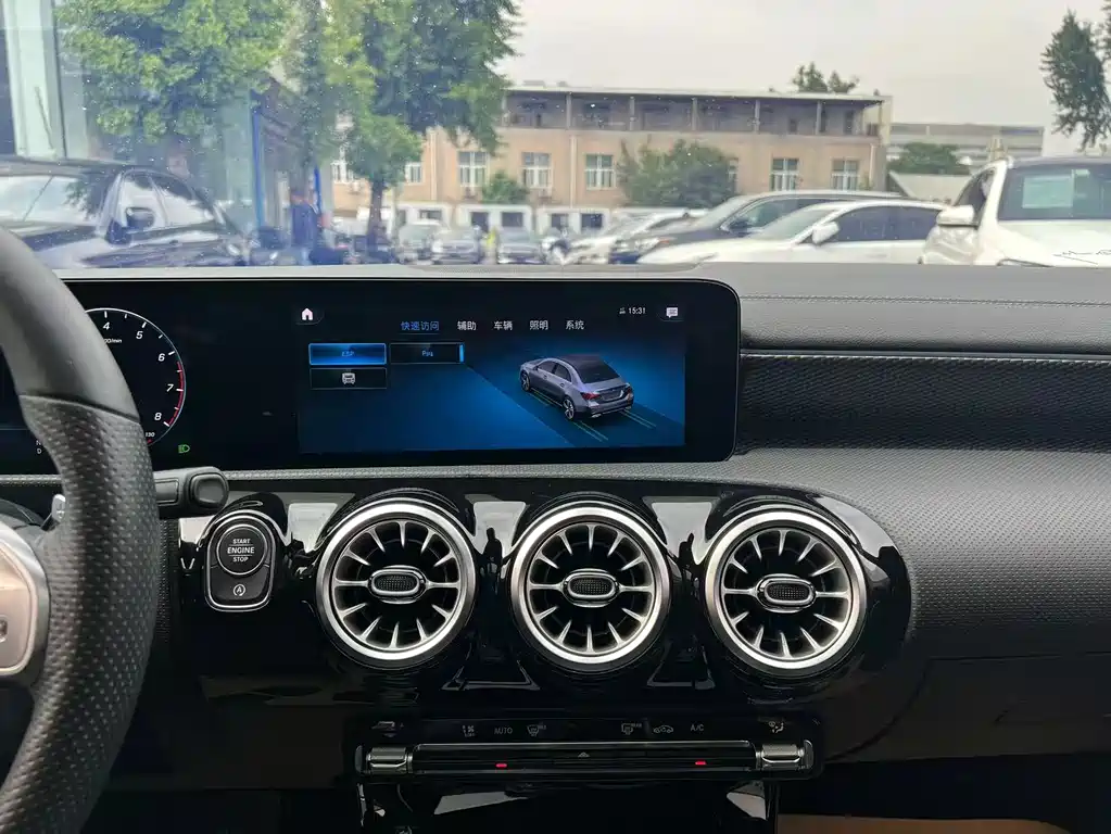 Mercedes-Benz A-Class 2023 — фото 22