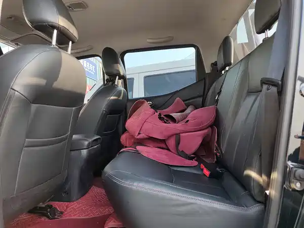 Dongfeng Ruiqi 6 2021