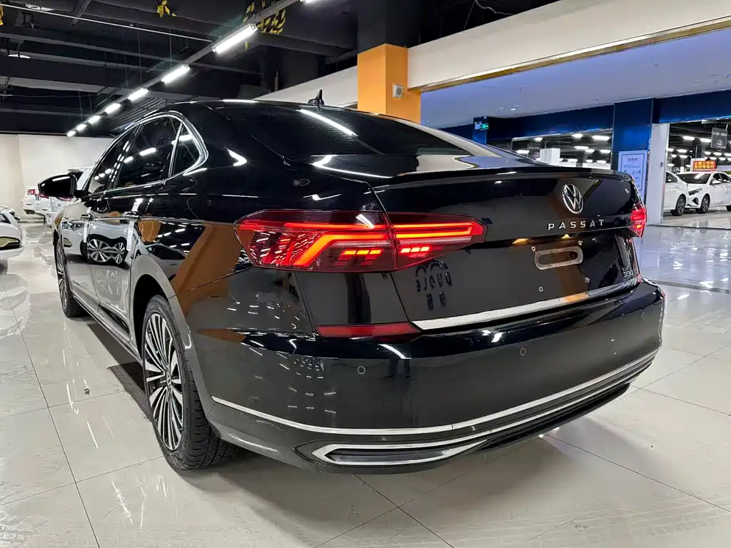Volkswagen Passat 2020 — фото 8