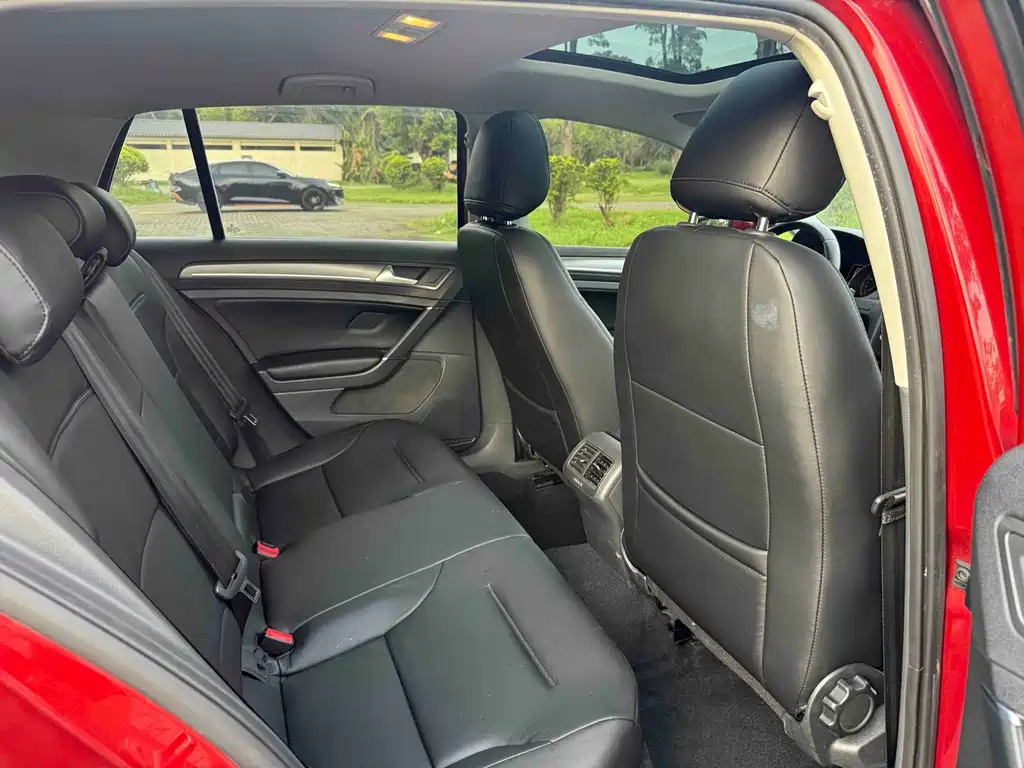 Volkswagen Golf 2014