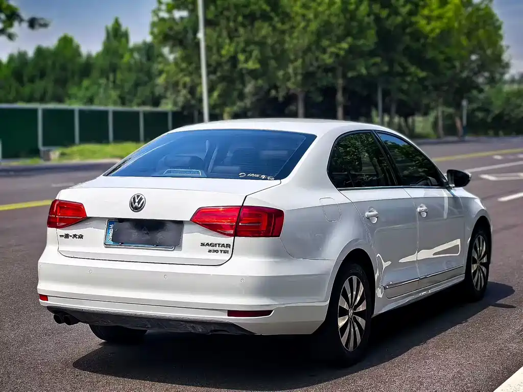 Volkswagen Sagitar 2017
