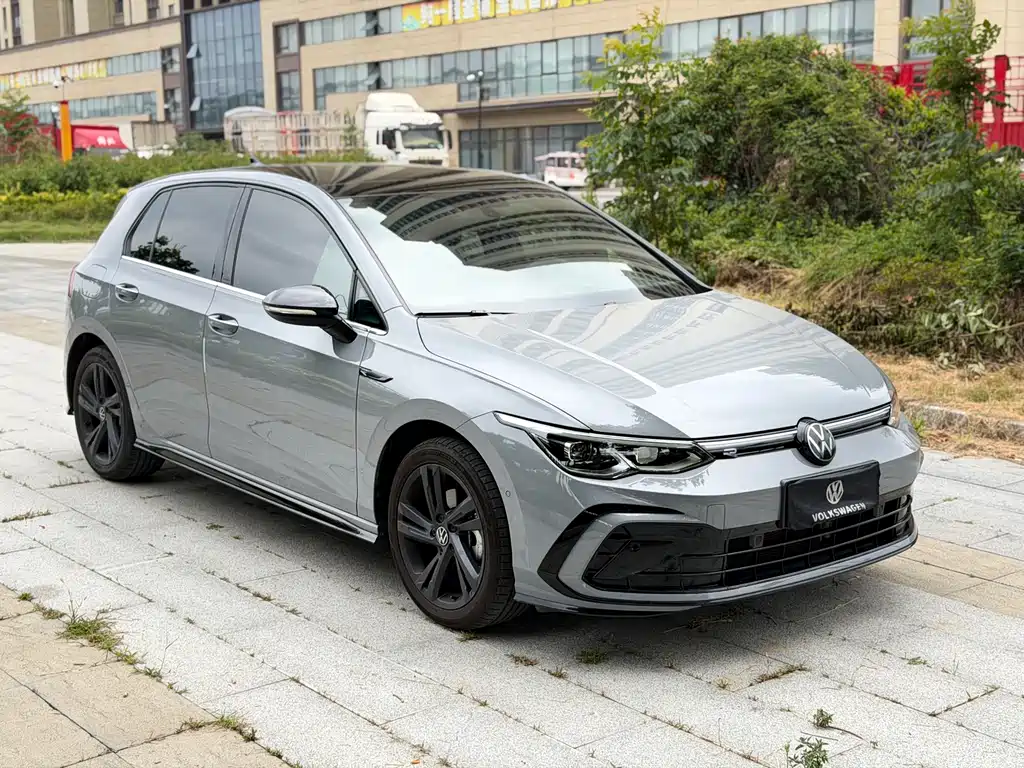 Volkswagen Golf 2022