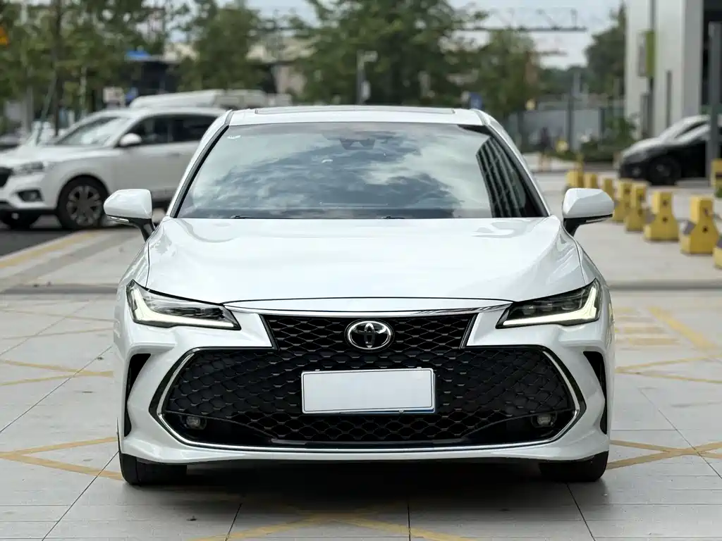 Toyota Avalon 2022 — фото 13