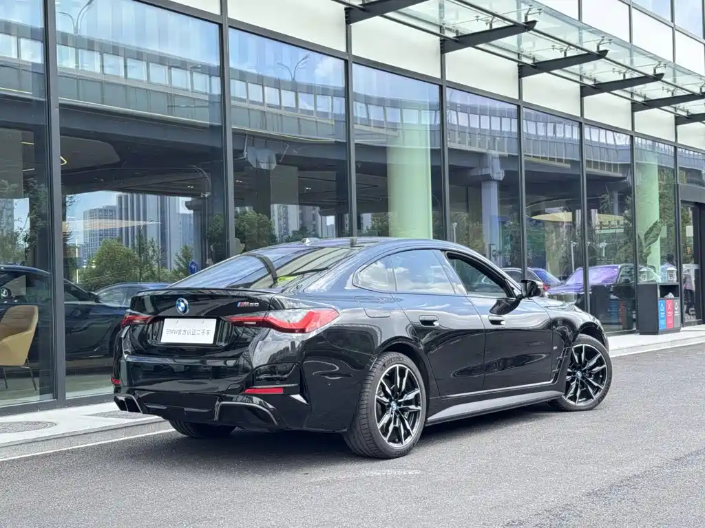 BMW i4 2024 — фото 2