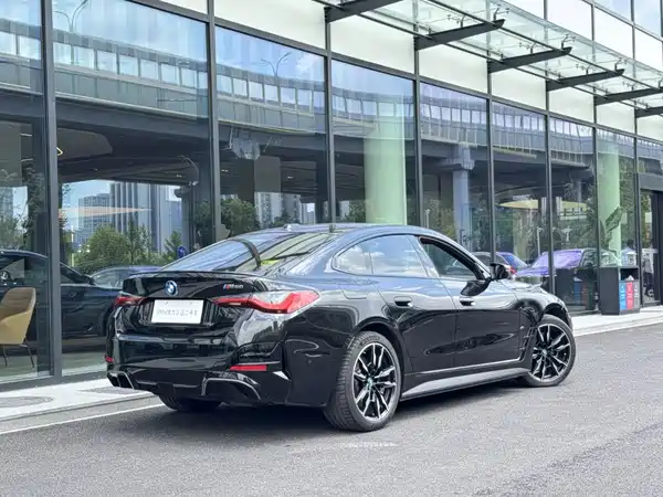 BMW i4 2024