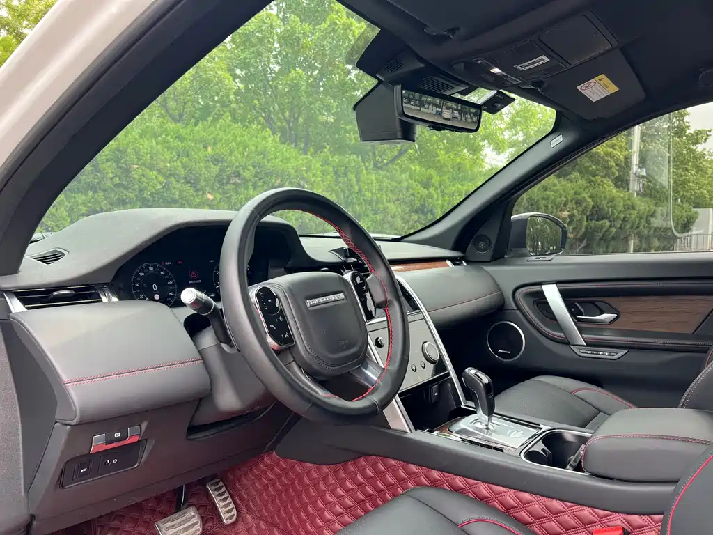 Land Rover Discovery Sport 2021 — фото 11