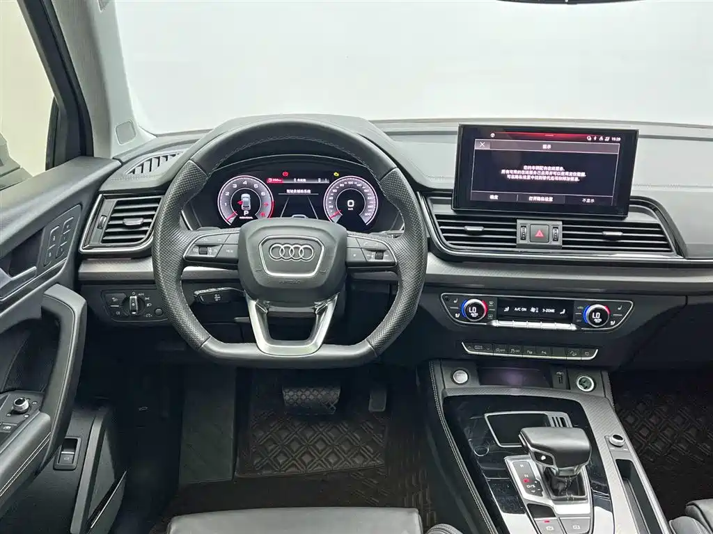 Audi Q5L 2021 — фото 20