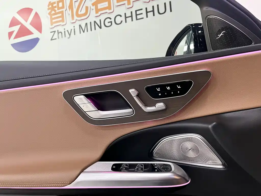 Mercedes-Benz E-Class 2025 — фото 11