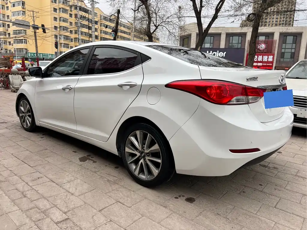 Hyundai Elantra Langdong 2015 — фото 5