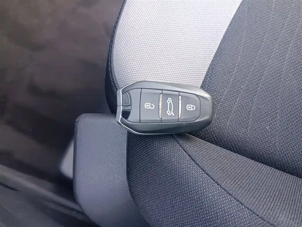 Citroen C4 Picasso 2018 — фото 11