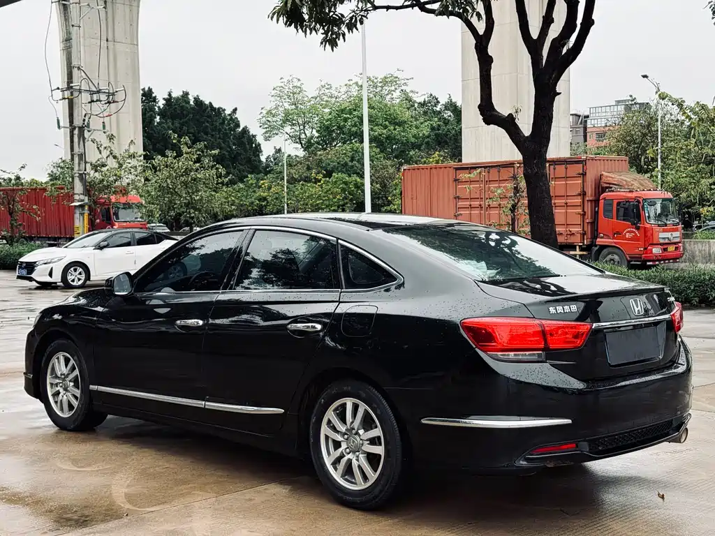 Honda Spirior 2018 — фото 4