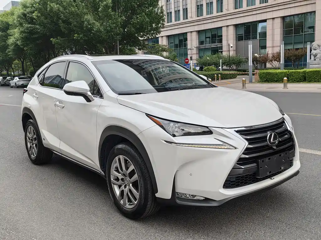 Lexus NX 2017 — фото 9