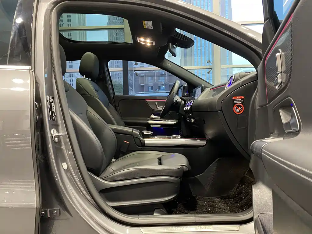 Mercedes-Benz GLA 2023 — фото 13