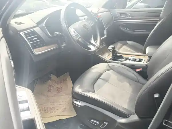 Roewe RX8 2018
