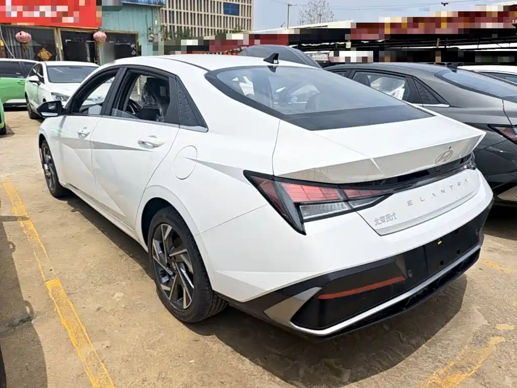 Hyundai Elantra 2026
