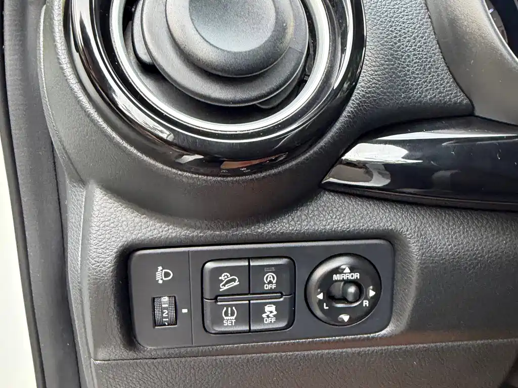 Kia KX1 2020 — фото 13