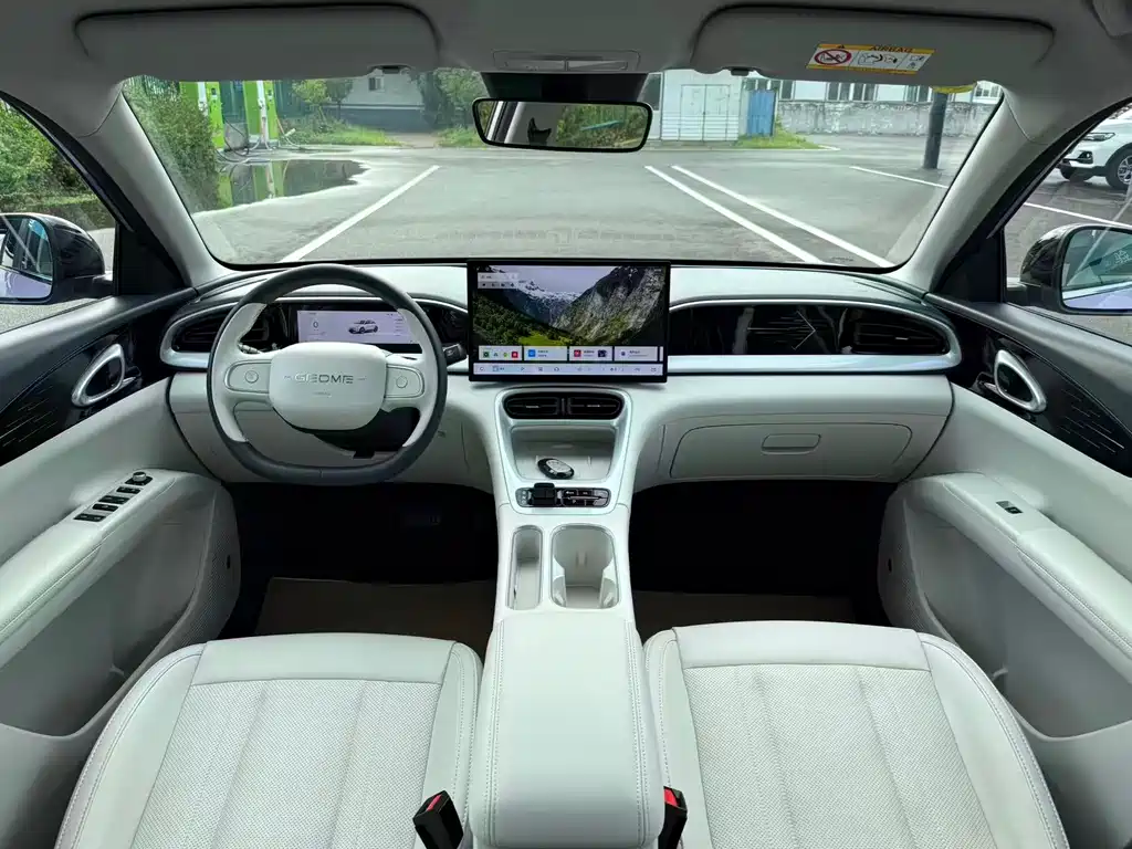 Geely Galaxy Starwish 2025 — фото 20