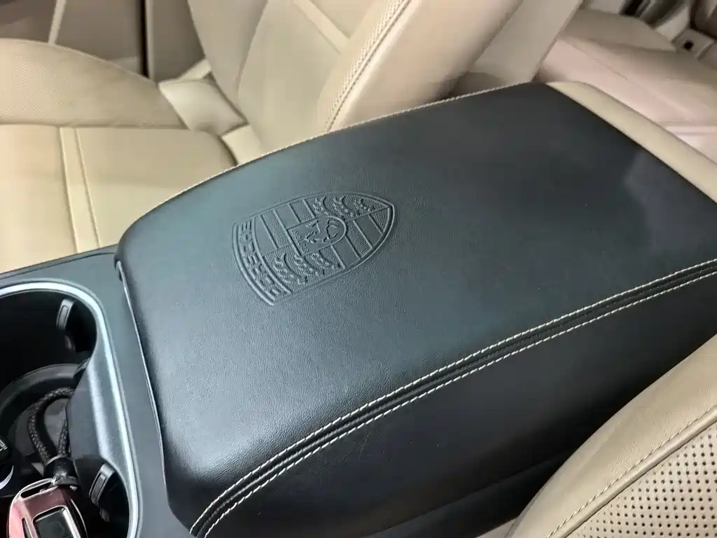 Porsche Cayenne 2020 — фото 10